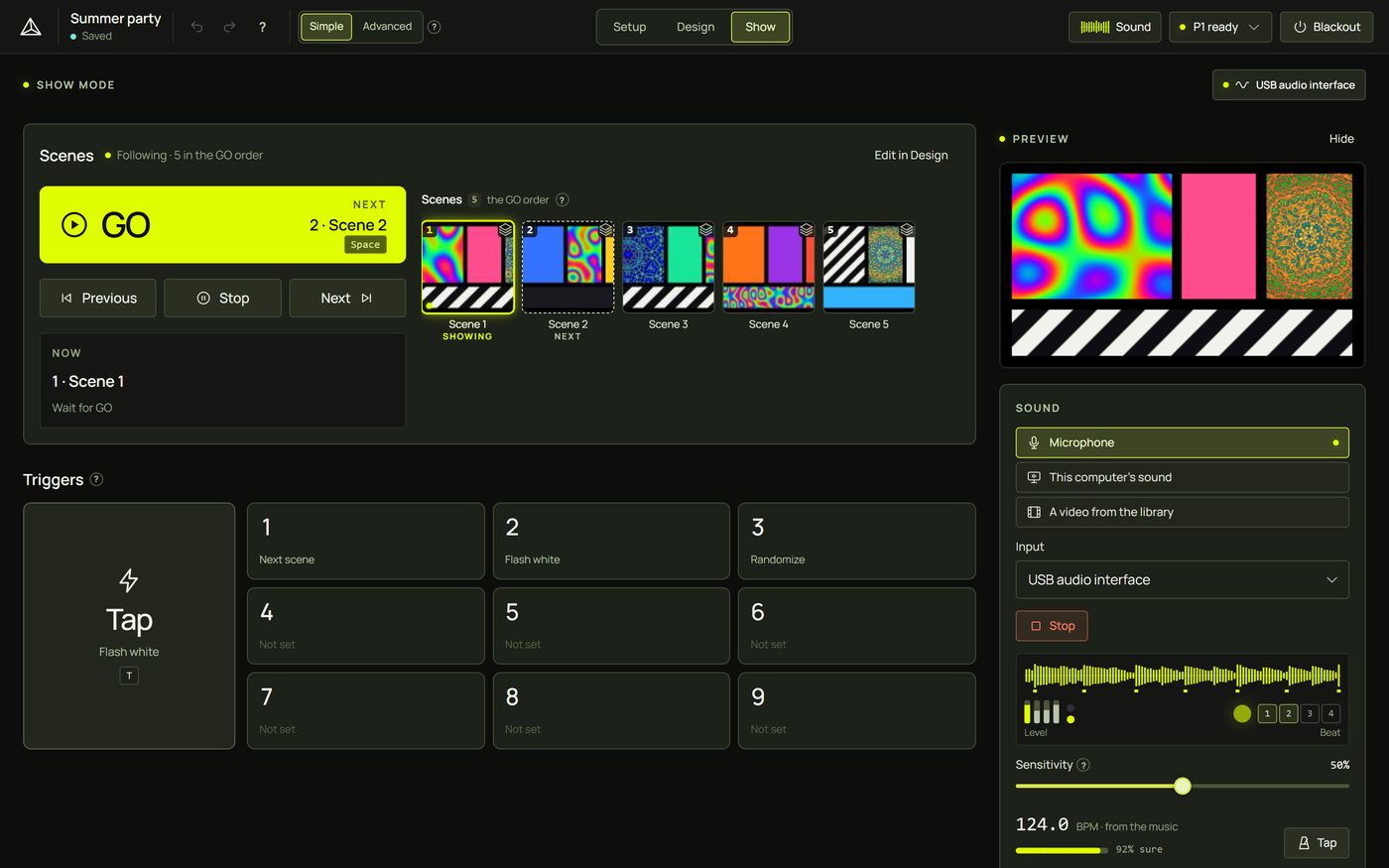 Show mode in Simple: Scenes, GO, the pads, the preview and the Sound panel